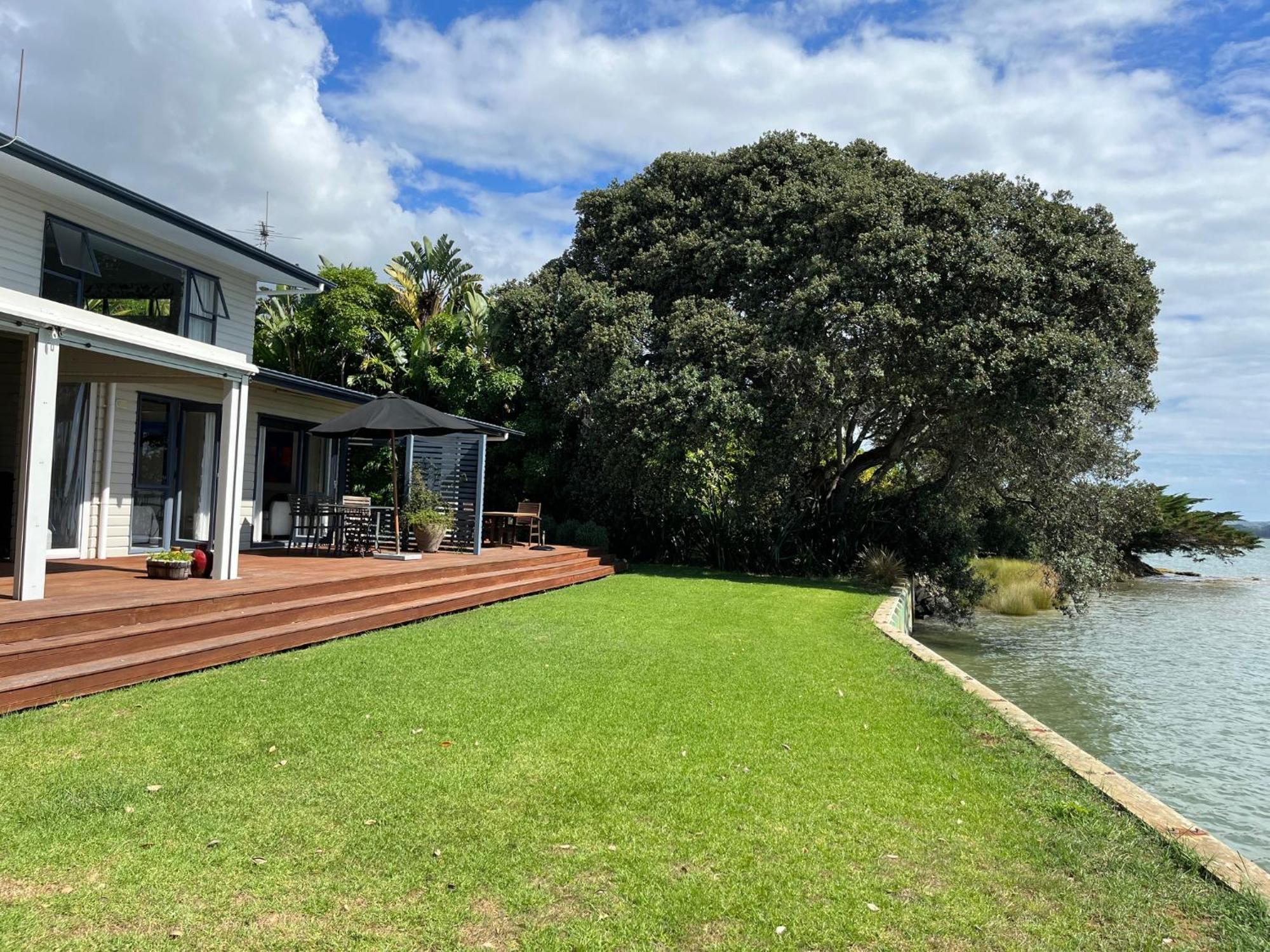 Absolute Waterfront Serenity Near Auckland Clarks Beach Exterior foto